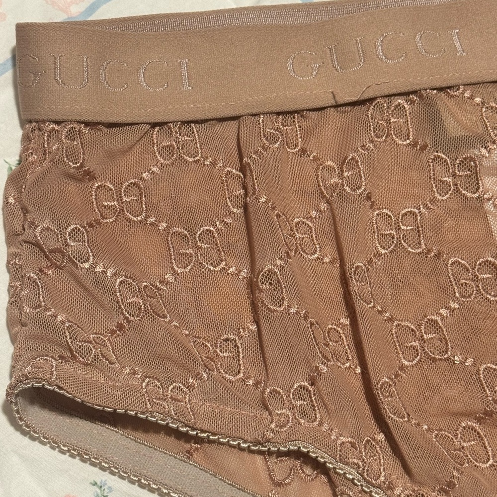 Gucci Large Nude Tan Lace Logo Bralette & High-Waist Brief Set - Picture 5 of 11